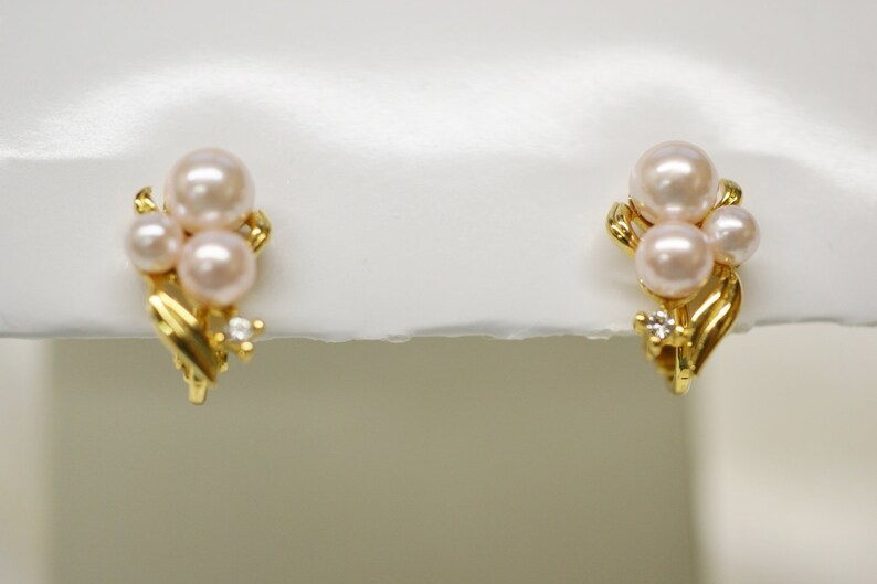 Three Pink White Pearls Tiny Clear Rhinestone Gold Earrings Vintage Gold Tone Blush Pink Pearl Rhinestone Clip Earrings Wedding Earrings