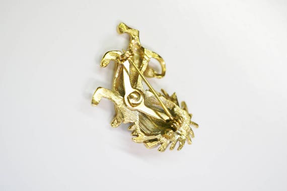 Vintage Gold Lion Pin - Gold Tone Lion Figural Br… - image 10