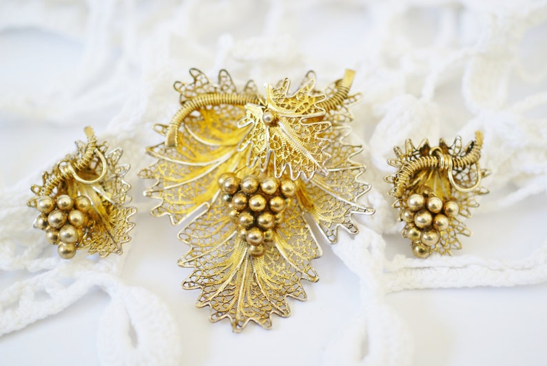 Brooch Clip Earrings Jewelry Set Vintage Gold Grape Leaf Jewelry Set Portuguese Gold Tone Silver Vermeil Filigree Pin Set
