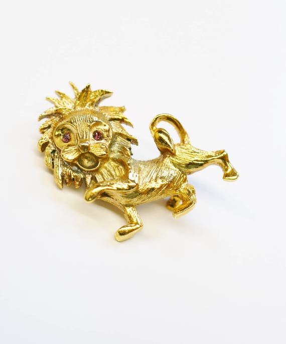 Vintage Gold Lion Pin - Gold Tone Lion Figural Br… - image 2