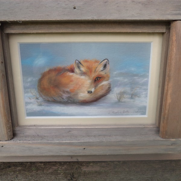 WINTER FOX, impression jet d'encre rustique, encadrée de mon art pastel. Cadre de 22 cm x 17 cm, impression signée de 12 cm x 8 cm.