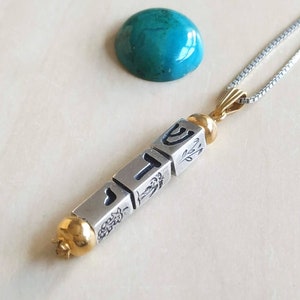 Pendentif mezouza bicolore : argent sterling et or, collier cinétique Judaica