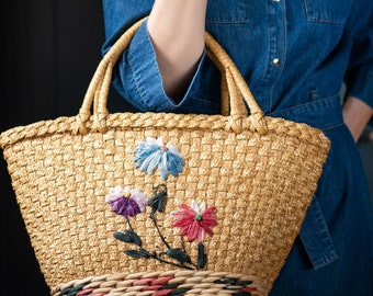 Embellished Straw bag vintage floral pattern beach bag sandy shade. Retro tote bag for women Italy. Boho hippie bag. Handmade summer bag