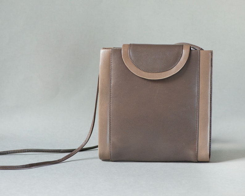 Vintage Crossbody Bag Minimalist Beige Brown. Long strap shoulder Bag Square. Classic Bag Minimalist Preppy Genuine Faux Leather image 5