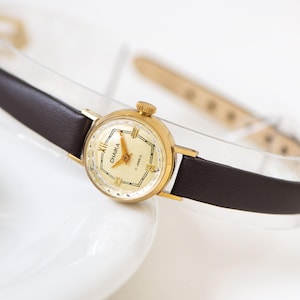 Rare women watch petite CHAIKA gold plated. Classic ladies wristwatch vintage unique. Retro wrist accessory gift. Luxury leather strap new