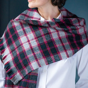 Lambswool Scarf Grey Red Check Vintage. Plaid Unisex shawl Wool. Fashion Scarf Christmas gift. Unisex Scarf Classic Lambswool Scotland