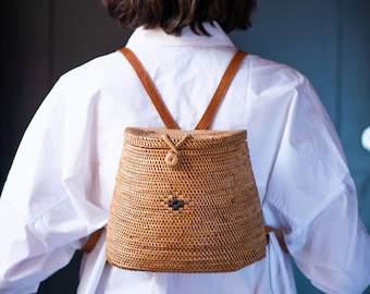 Woven Rattan Backpack for Women Summer Bag. Boho style Small Shoulder Bag Purse Vintage. Coastal Backpack Bali Wicker Purse Straw back Bag