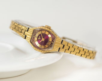 Cocktail women watch burgundy dial RAY. Gold shade women wristwatch vintage chain bracelet. Lady watch evening accessory jewelry gift