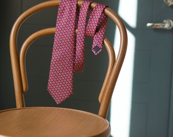 Red Silk Vintage Tie – Vivid Pattern Pure Silk Tie – Men’s Necktie Tie Fun – Italy Made Necktie – Stylish Men Tie