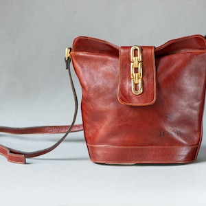 Tasche für Damen von Joop. Vintage beige braune Damen Umhängetasche 90er Jahre Mode. Minimalistisches Modeaccessoire nachhaltiges Geschenk Herbst Winter
