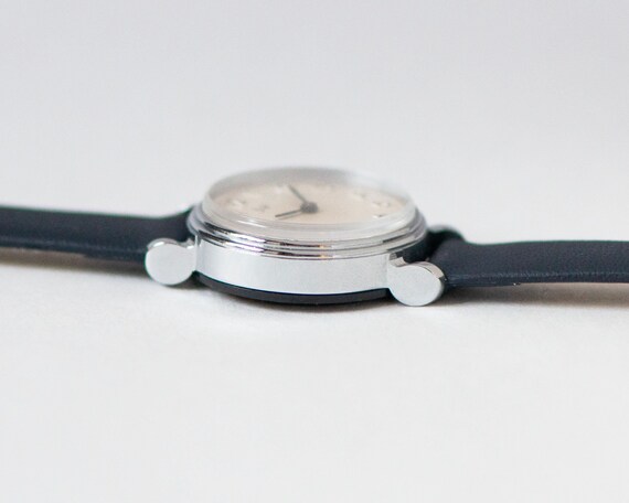 Dress watch for lady unused simple RAY. Delicate … - image 6