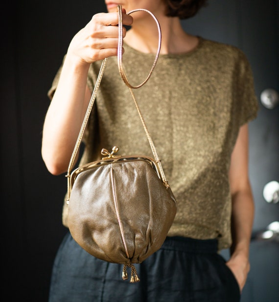 Small Green Clutch Handbag For Women 2022 Designer Luxury Diamond Phone Bag  Evening Purse Party Crossbody Shoulder Wallets - Top-handle Bags -  AliExpress
