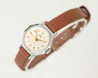 Mini Klassische Goldene Uhr Edelstahl Armband frauen Uhr Japan