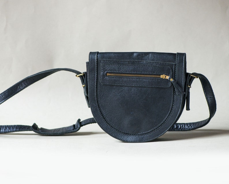 Simple Genuine leather Shoulder bag Festival Bag Girls Bag Preppy Vintage Women Crossbody Bag Minimalist Sturdy Leather Saddle Bag Black