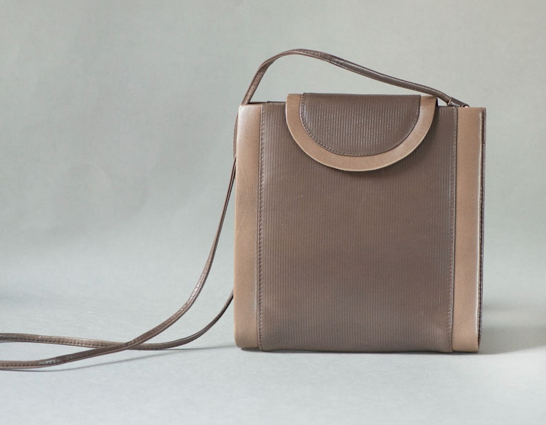 Vintage Crossbody Bag Minimalist Beige Brown. Long strap shoulder Bag Square. Classic Bag Minimalist Preppy Genuine Faux Leather image 3