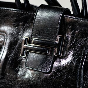 Tod's double T genuine leather women's handbag black glossy leather shopping bag, luxury fashion handbag roomy shoulder bag gift Italy made image 9