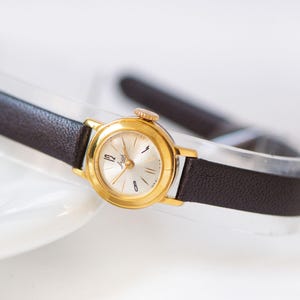 Vintage women&#39;s watch RAY gold plated minimalist gift. Dainty girl&#39;s watch delicate jewelry chic. Watch small serviced premium leather strap