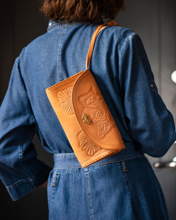 Pochette en cuir usiné à la main de style occidental pour femmes