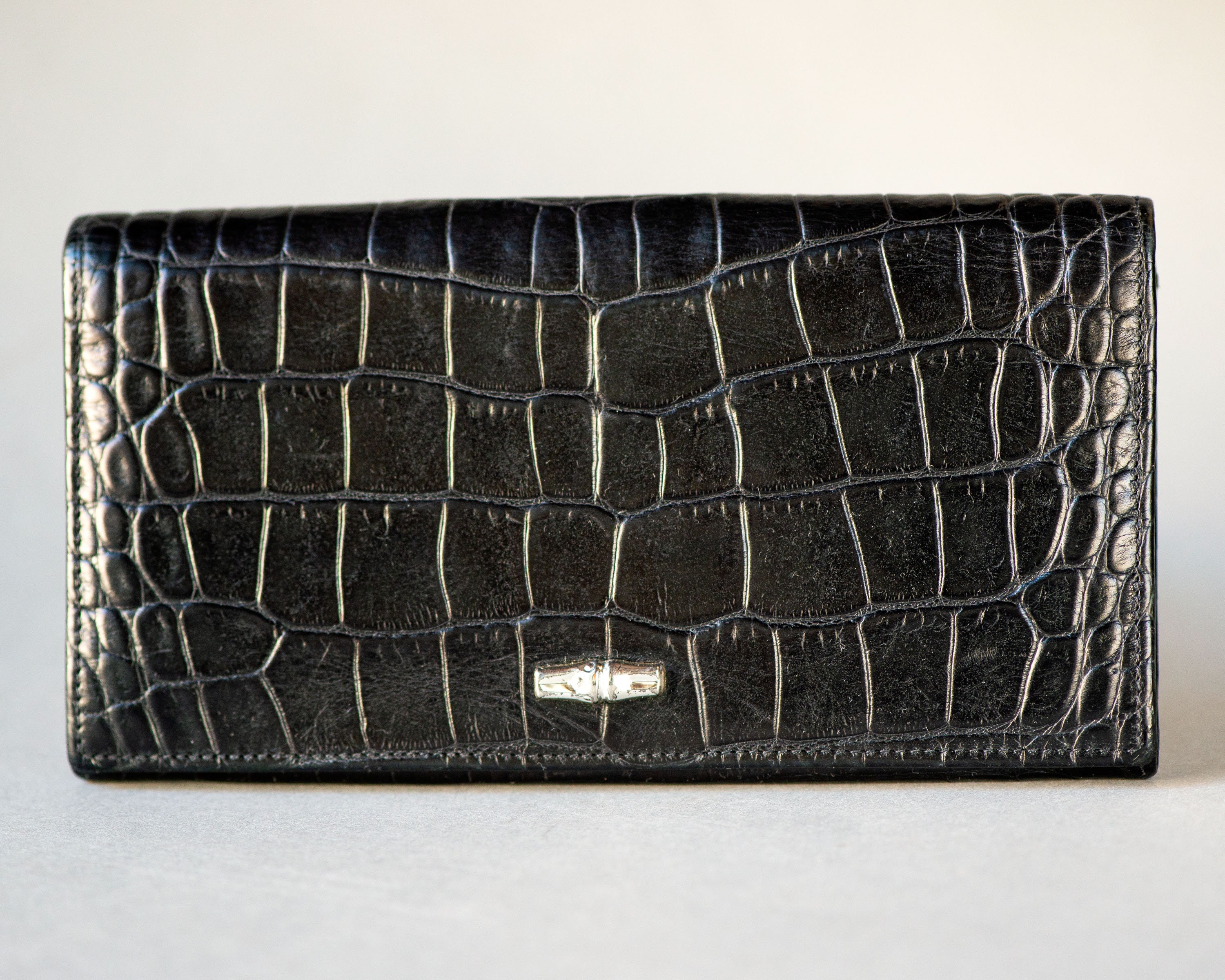 Longchamp Wallet Black Genuine Leather Gift Croco Pattern. Vintage Purse Minimalist for Credit Cards Banknotes. Classic Simplicity Parisian