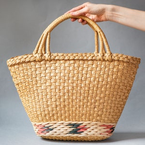 Embellished Straw bag vintage floral pattern beach bag sandy shade. Retro tote bag for women Italy. Boho hippie bag. Handmade summer bag image 3