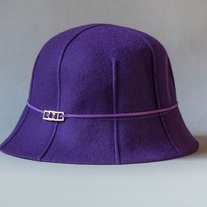 Violet wool bucket hat for women vintage. Mauve cloche hat one size trendy felt hat. Classic spring autumn girl hat sustainable headwear
