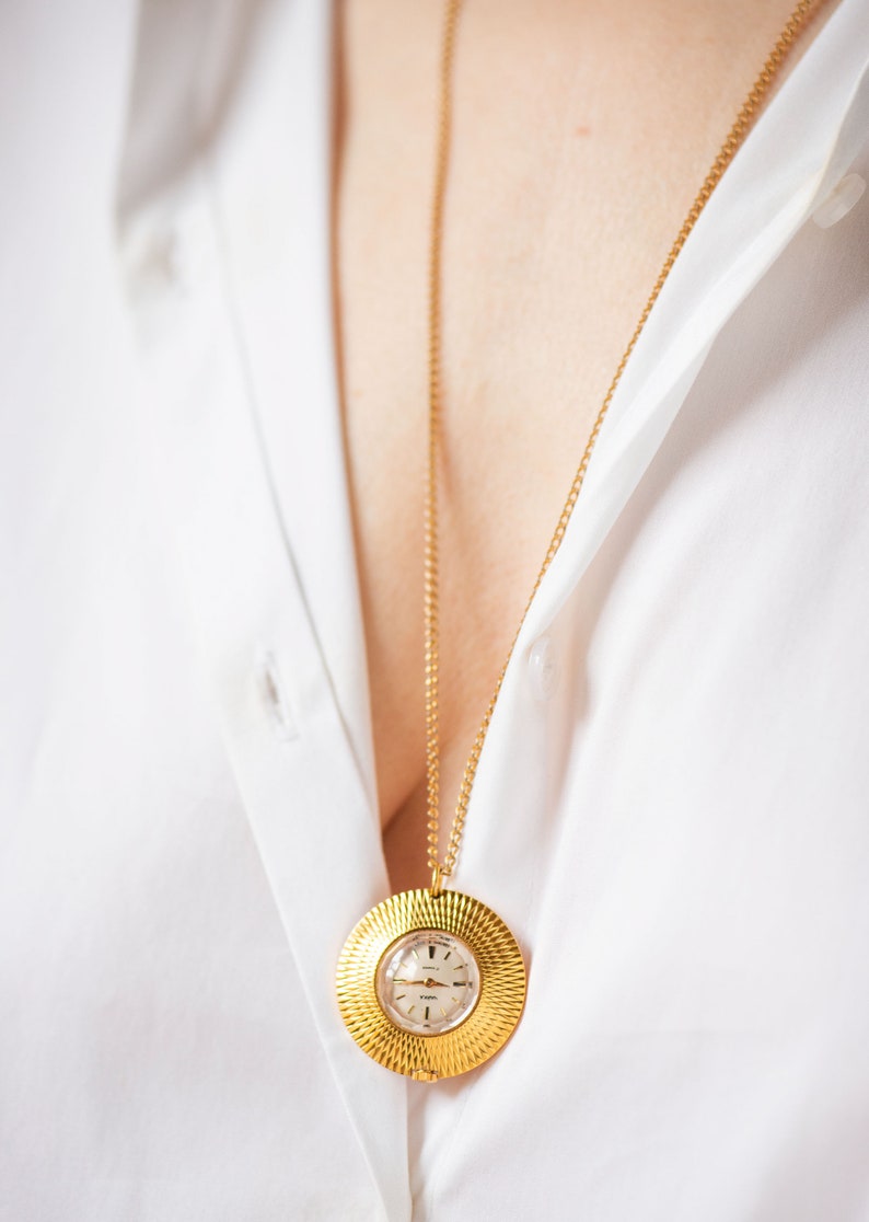 Watch pendant for women CHAIKA vintage. Gold plated watch on neck. Retro jewelry necklace watch gift women. Sunburst case round watch neck image 3