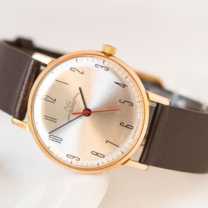Vintage RAY Gold Plated Wristwatch: Unisex Slim Leather Band