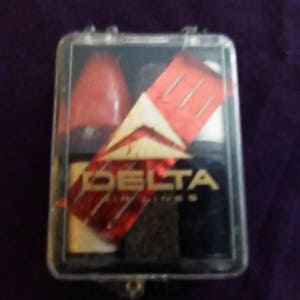 DELTA Airlines Vintage Sewing Kit