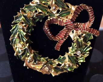 Upcycled Vintage AVANTE Christmas Wreath Pin Crystals Epoxy Gold Long Necklace