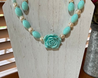 Robins Egg Blue Lucite Rose Vintage Beads Necklace Set