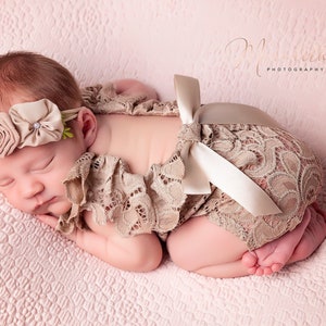 Newborn photo outfit girl lace romper set, newborn girl pink lilas red lace photo outfit baby girl open back romper newborn photography Light brown