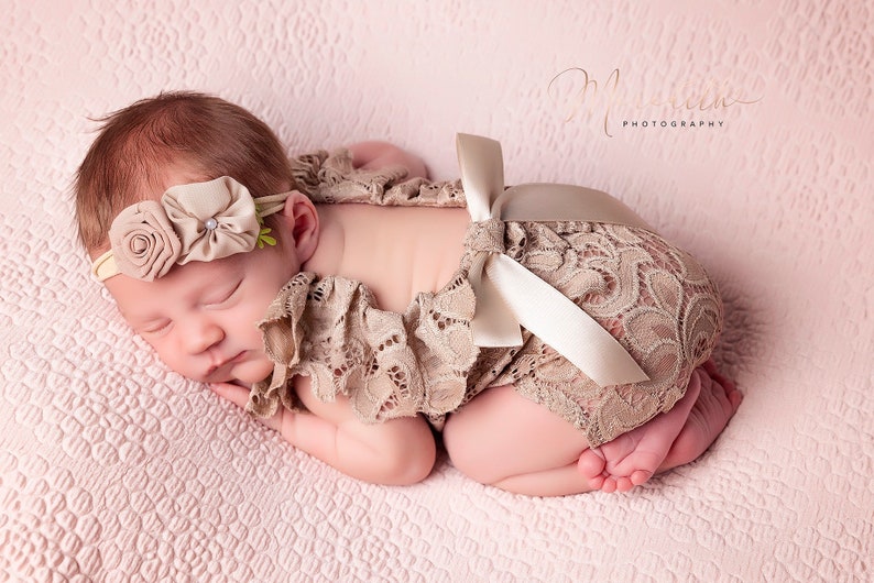 Newborn photo outfit girl lace romper set, newborn girl pink lilas red lace photo outfit baby girl open back romper newborn photography Light brown