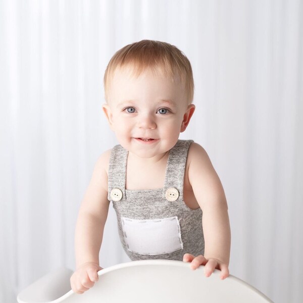 Sitter boy photography, 9-12 months photo outfit boy, gray sitter romper, Photo props baby boy, 9-12 months romper, gray