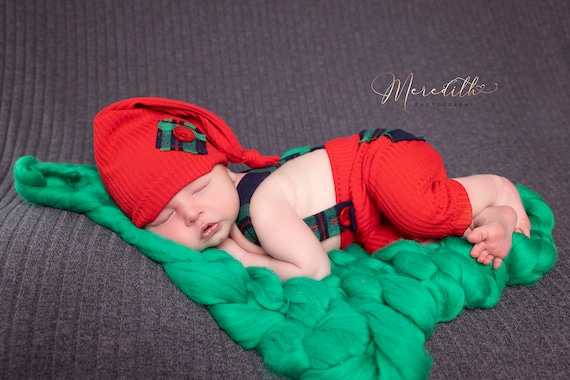 Newborn boy photo outfit Christmas photography set red and green pants with suspenders and hat, Holliday photo shoot outfit, ready to ship!