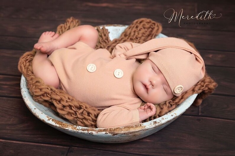 Newborn boy photo outfit,newborn boy photography,romper and hat, baby boy photo props,baby boy photo outfit,boy overalls for pictures Beige