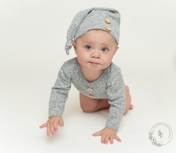 Sitter boy photo props, photo outfit, 9-12 months sitter photography, baby boy long sleeve romper,photo overalls boy, tan gray twin boys