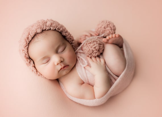 Knit wrap and furry bonnet newborn swaddle and Pom Pom hat knit photo props Newborn photography knit wrap set