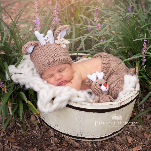 Newborn reindeer outfit photo props reindeer outfit baby knit deer set, stuffed plush reindeer knit antlers photo outfit