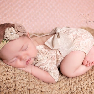 Newborn girl lace romper set, newborn girl cream photo outfit baby girl open back long sleeve  romper props newborn photography prop