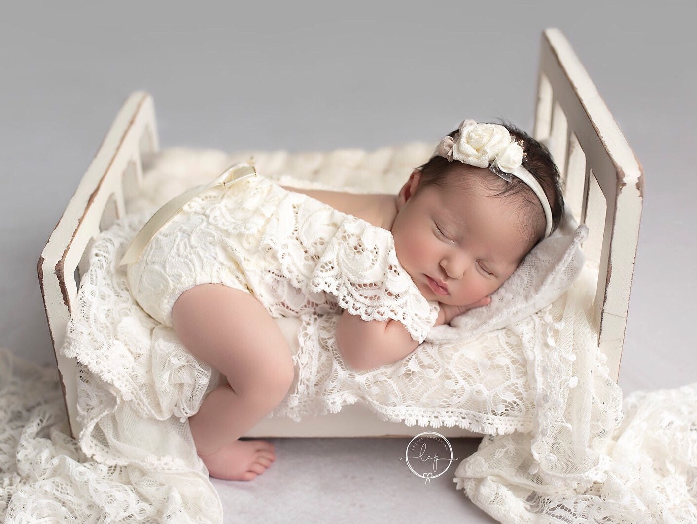 Newborn Photography Prop Outfits Baby Girl Lace Romper Cute Baby Girl Flower Headbands Set for Infant Beige 