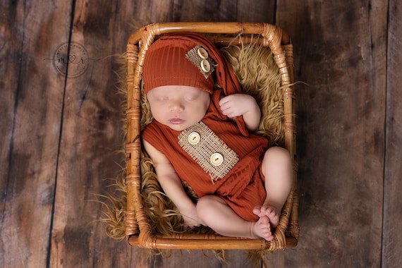 Newborn boy photo outfit, Romper Baby boy photo overall, Romper and hat photo props, baby boy photography props, knot hat fall colors
