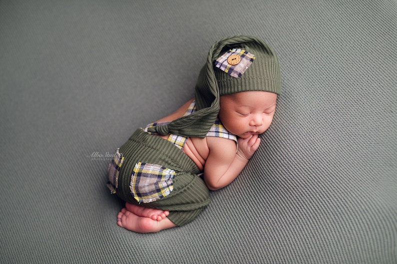 Newborn boy photo outfit newborn photography pants set with suspenders and hat, infant photo shoot, newborn props two piece ready to ship! Green
