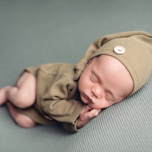 Newborn boy photo outfit,newborn boy photography,romper and hat, baby boy photo props,baby boy photo outfit,boy overalls for pictures Olive green