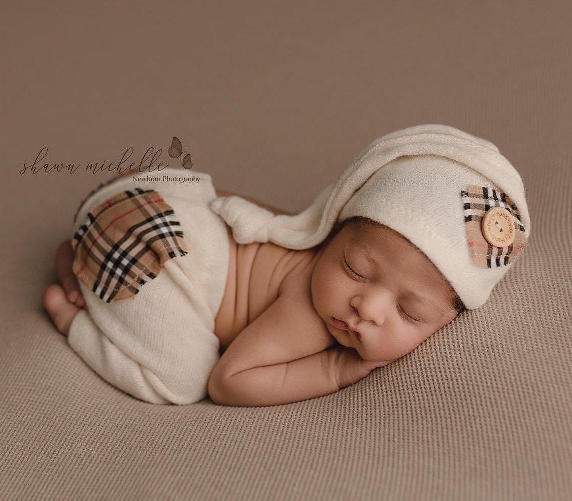 Newborn baby on sale boy burberry clothes
