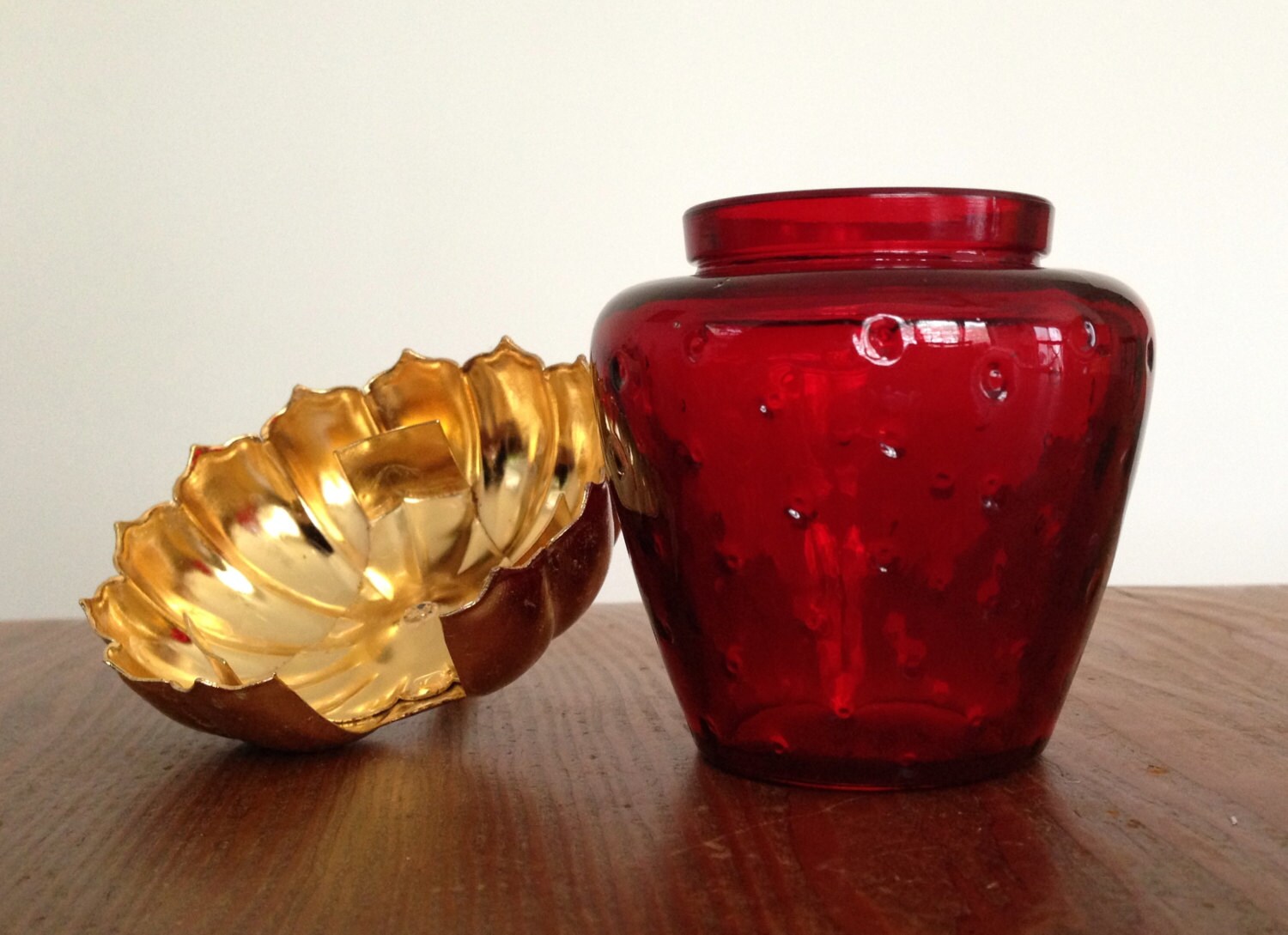 Vintage Avon Strawberry Jar with Lid / Strawberry Bath Gel Jar Etsy