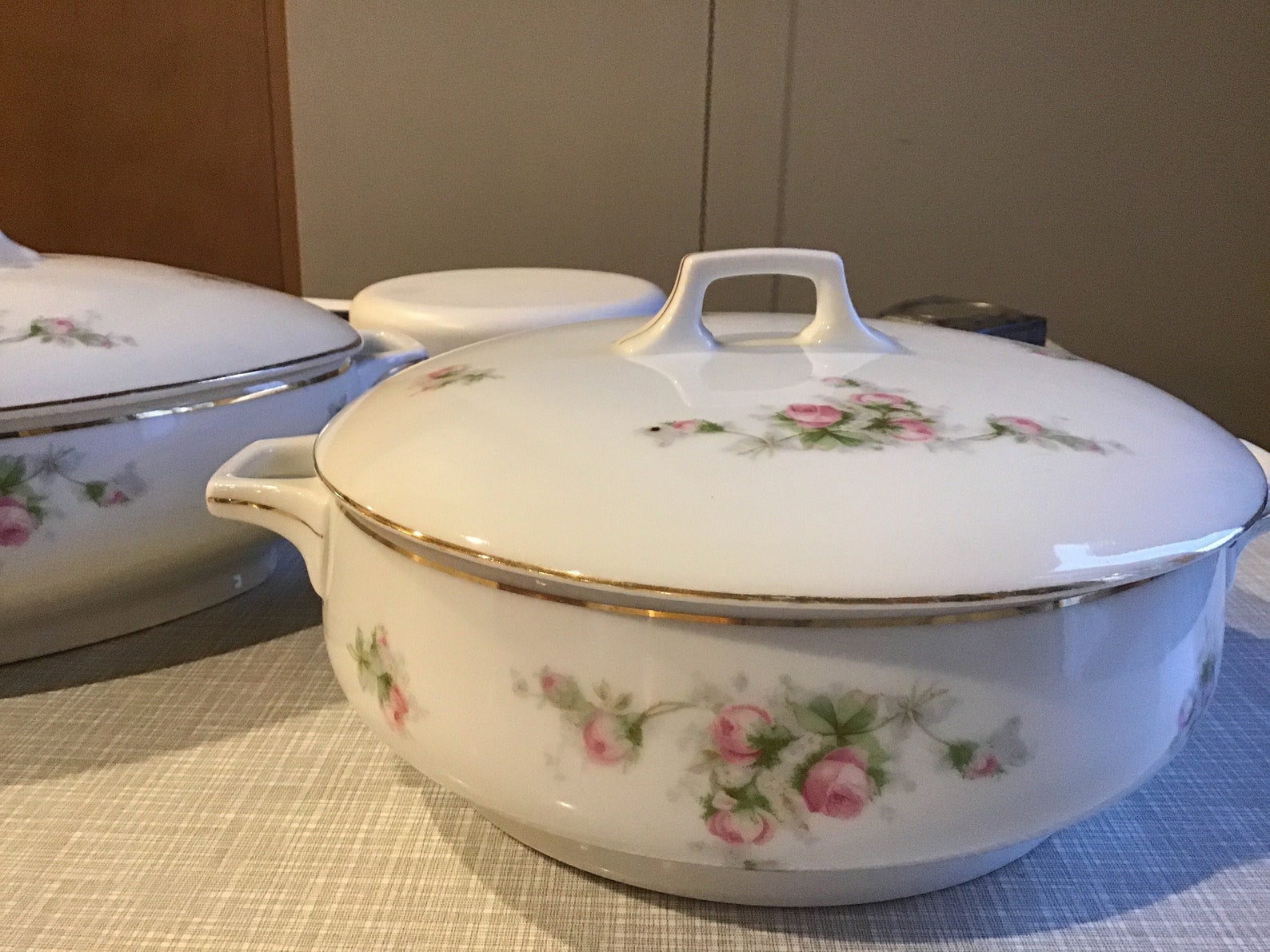 Edelstein Bavaria pink roses pattern 1388 round serving bowl Etsy