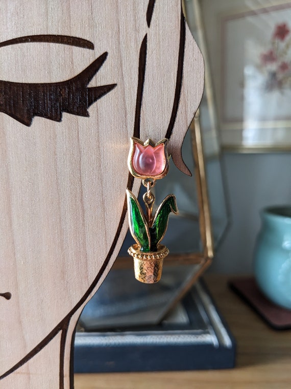 Vintage Avon Glass Tulip Dangle Drop Earrings