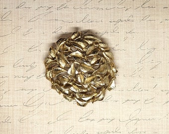Vintage Monet Gold Tone Leaves Circle Brooch Pin