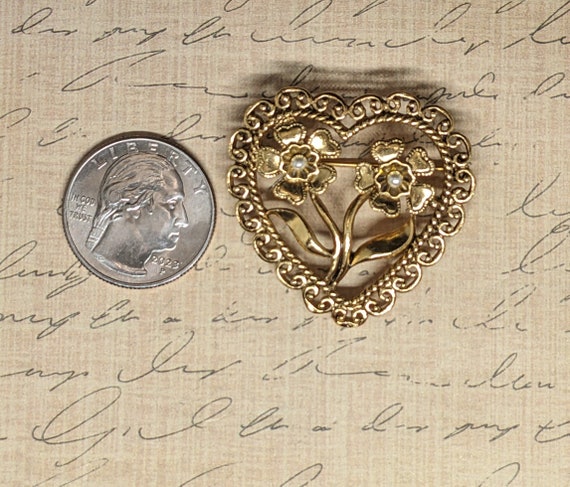 Vintage Avon Antiqued Heart Gold Tone Floral Broo… - image 6