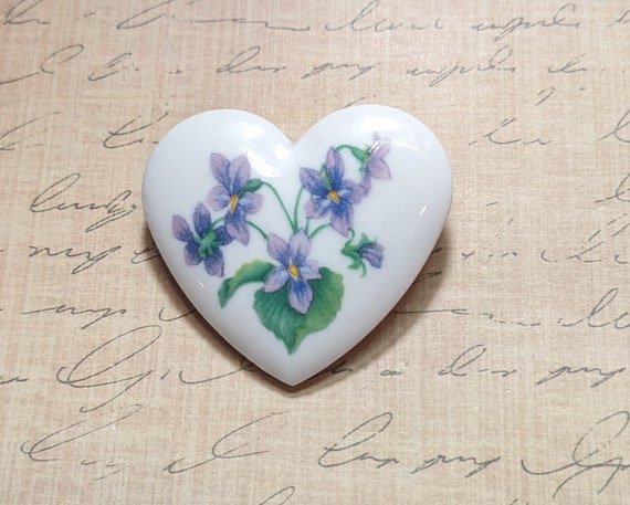 Vintage Avon Birthday Bouquet Heart Brooch Pin Vi… - image 1
